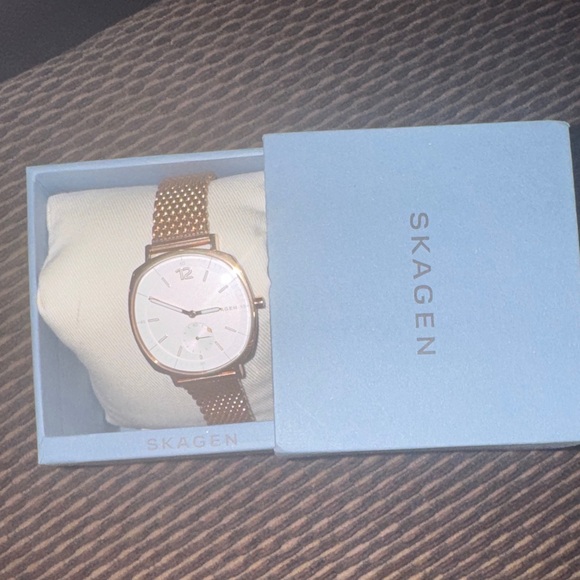 Skagen Accessories - Women's Skagen Rungdted Watch skw2401